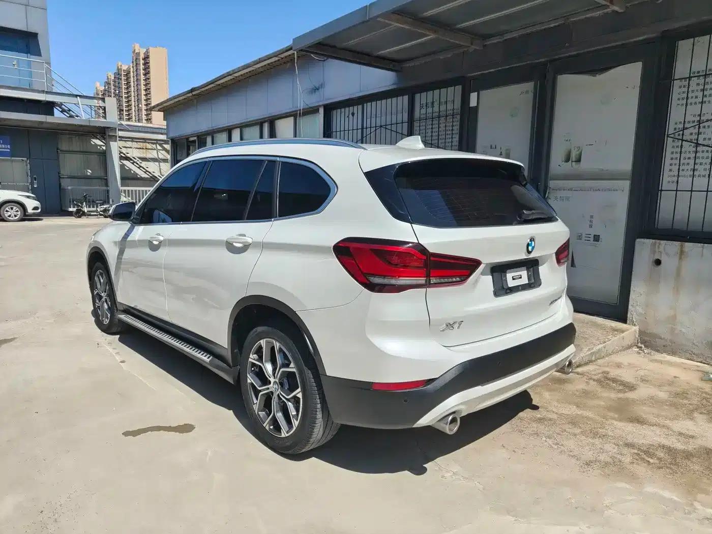 BMW X1 2021 sDrive25Li Leading Edition — миниатюра 13