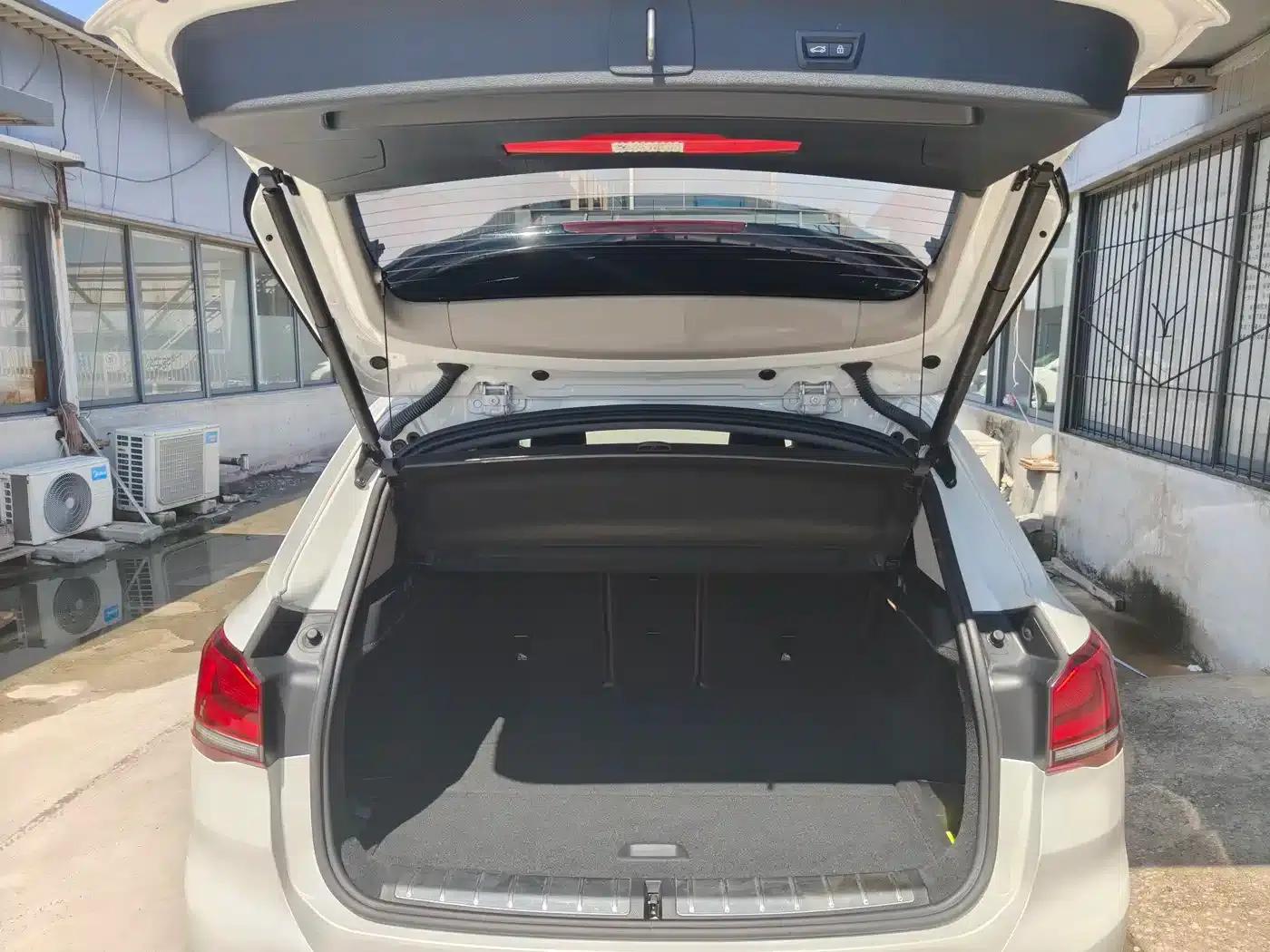 BMW X1 2021 sDrive25Li Leading Edition — миниатюра 14