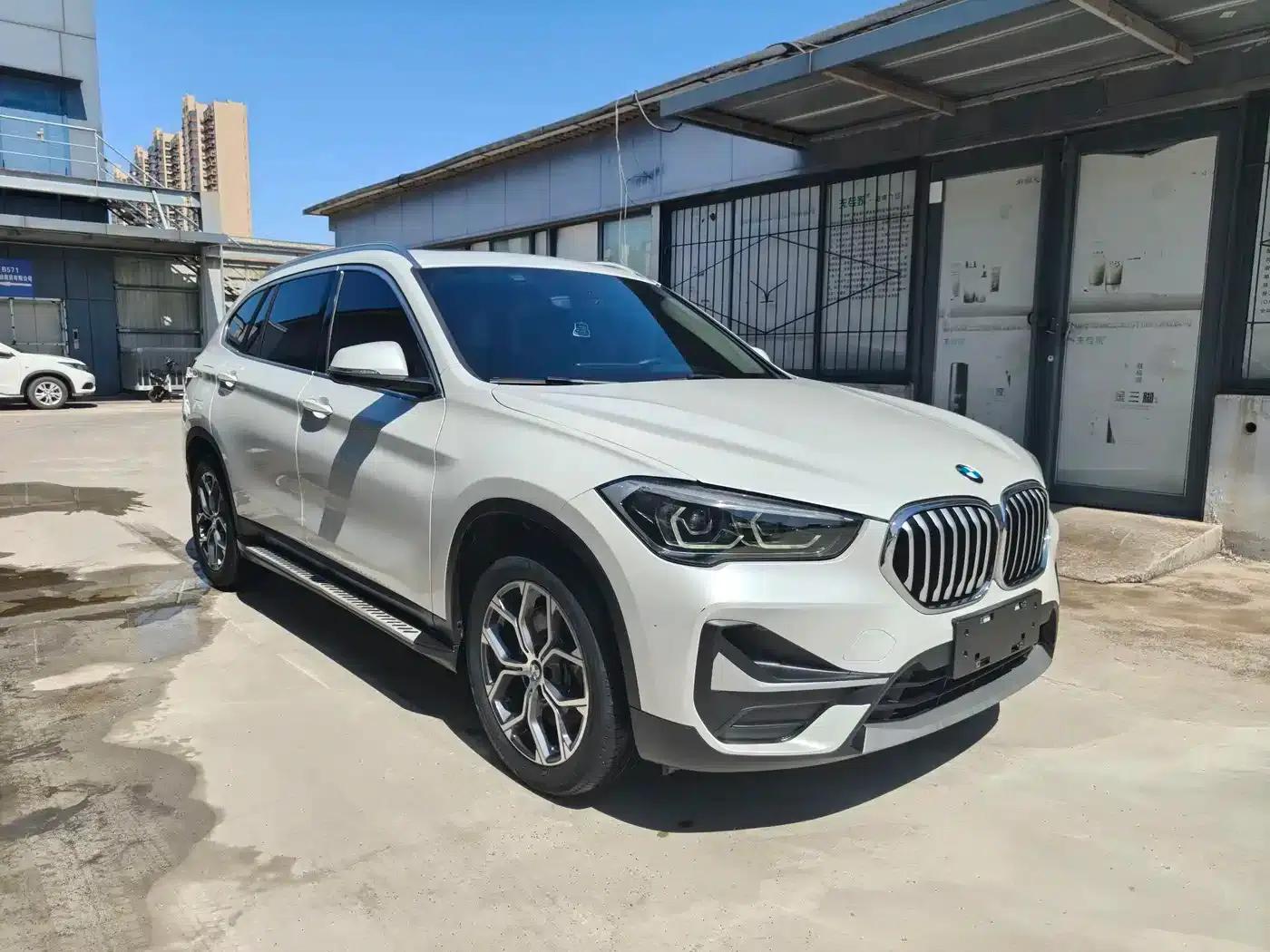 BMW X1 2021 sDrive25Li Leading Edition — миниатюра 3