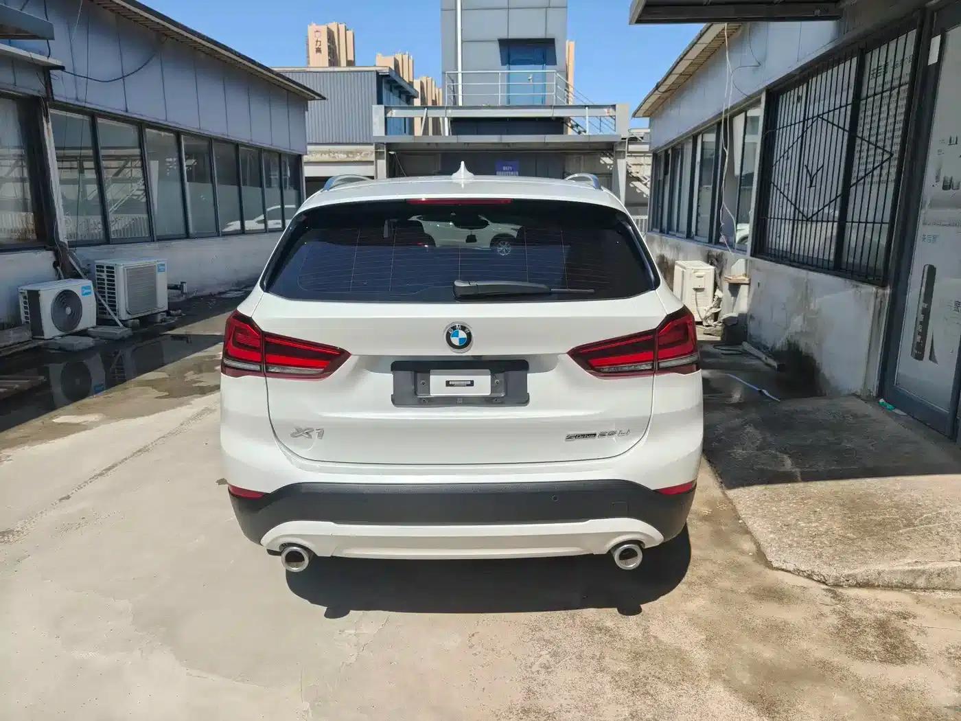 BMW X1 2021 sDrive25Li Leading Edition — миниатюра 10
