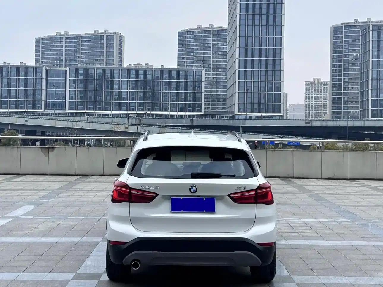 BMW X1 2016 sDrive18Li Fashion Edition — миниатюра 8