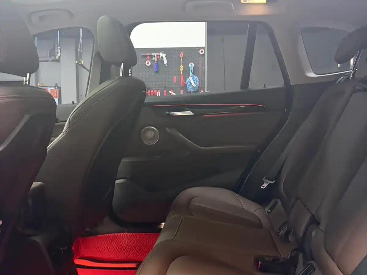BMW X1 2022 sDrive20Li Premium — миниатюра 15
