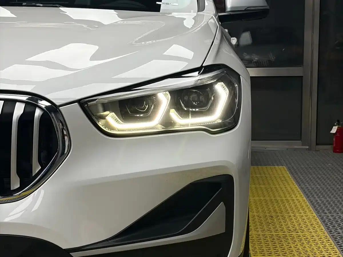 BMW X1 2022 sDrive20Li Premium — миниатюра 7