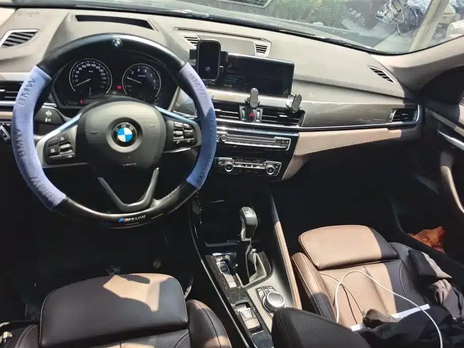 BMW X1 2019 xDrive20Li Luxury — миниатюра 12