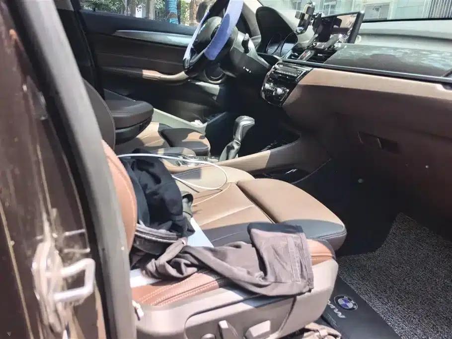 BMW X1 2019 xDrive20Li Luxury — миниатюра 8