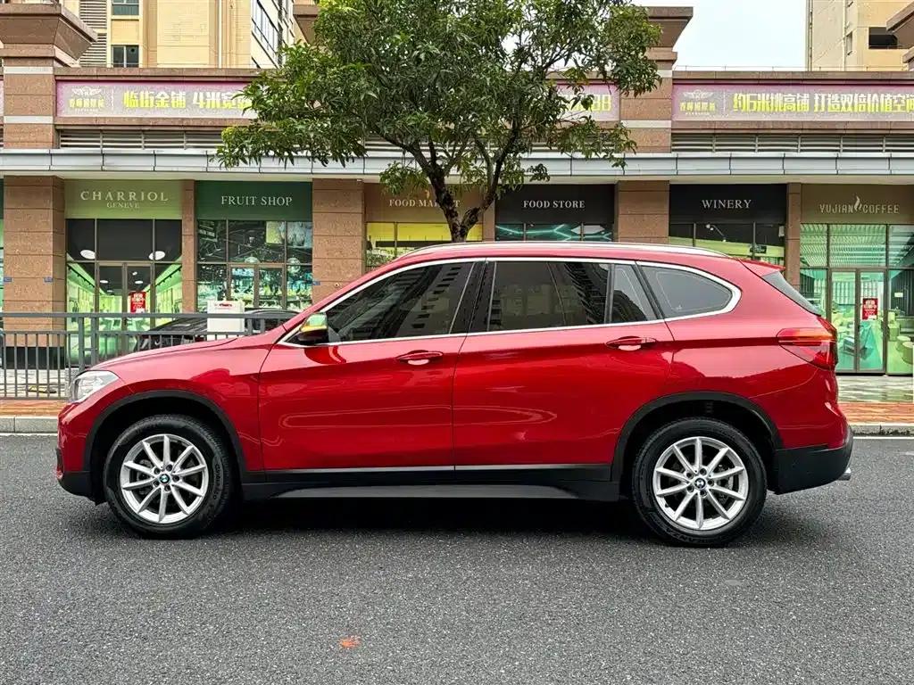 BMW X1 2018 sDrive18Li Fashion Edition — миниатюра 9