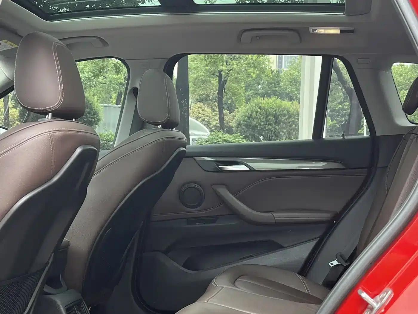 BMW X1 2019 sDrive18Li Premium — миниатюра 8