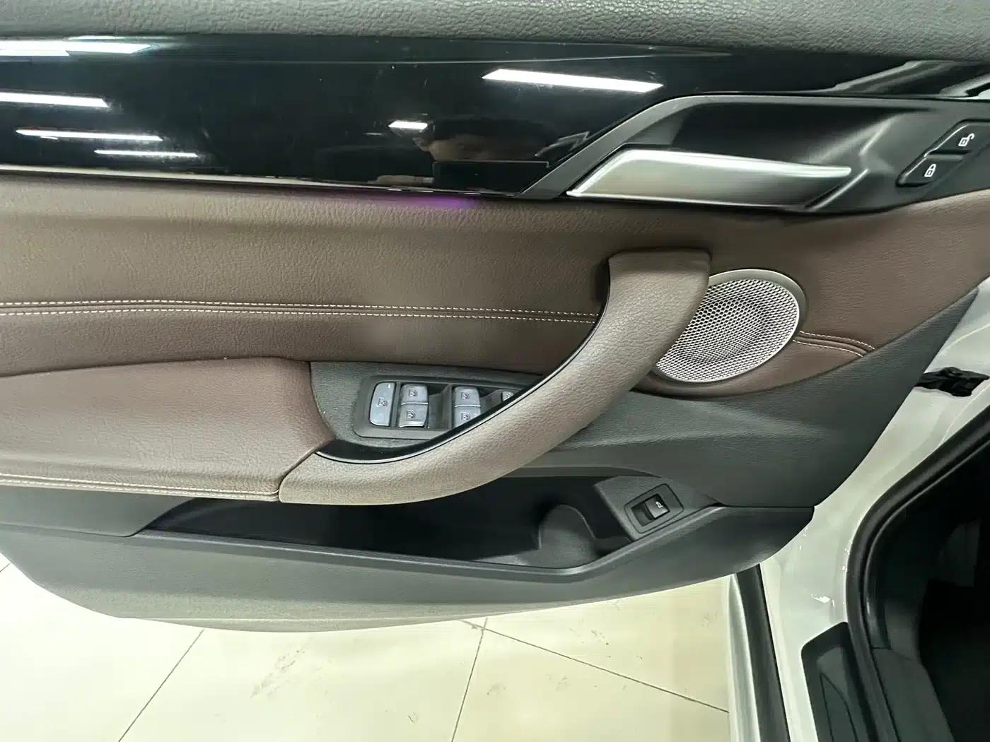 BMW X1 2022 sDrive20Li Fashion Edition — миниатюра 16