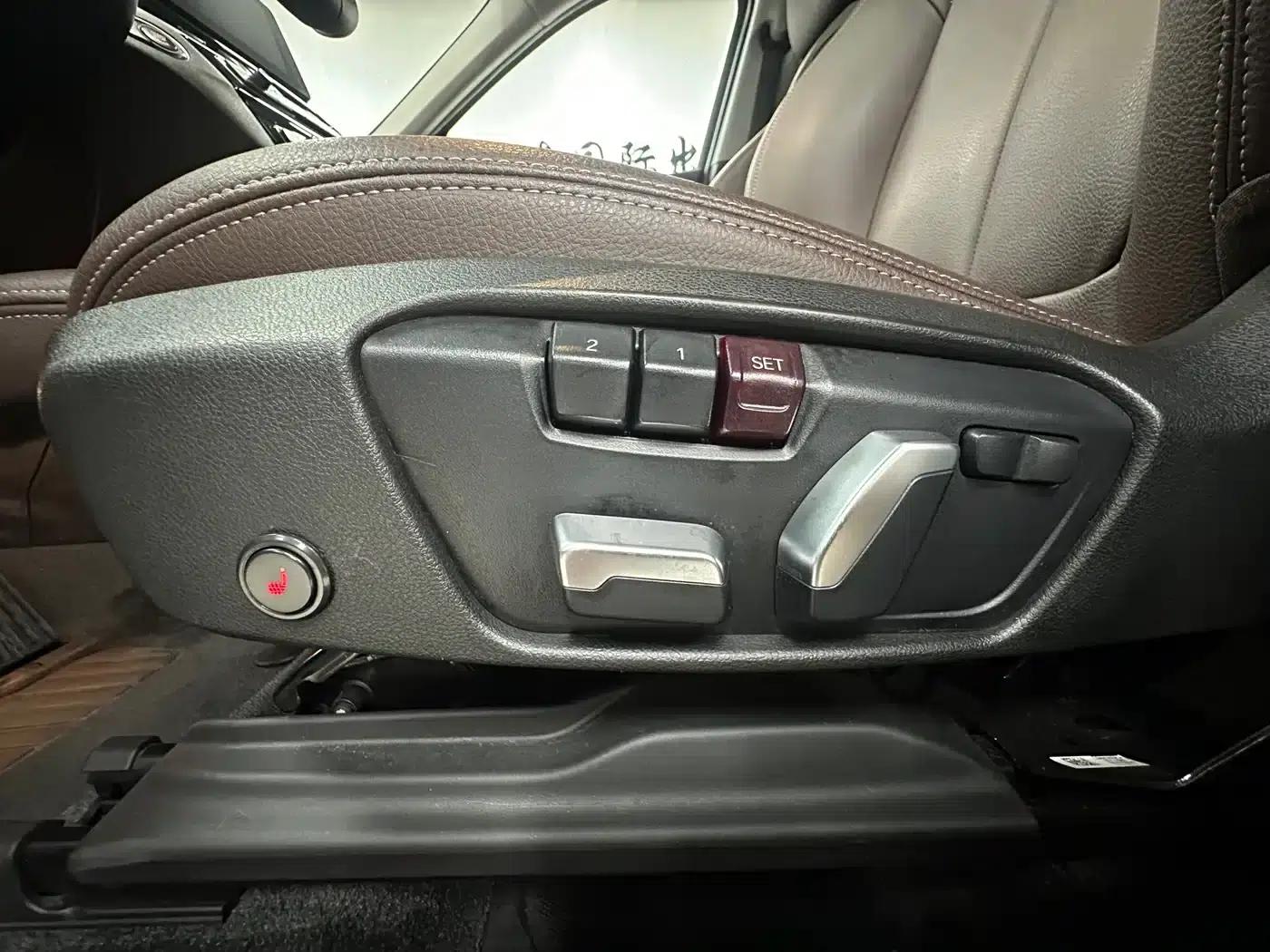 BMW X1 2022 sDrive20Li Fashion Edition — миниатюра 18