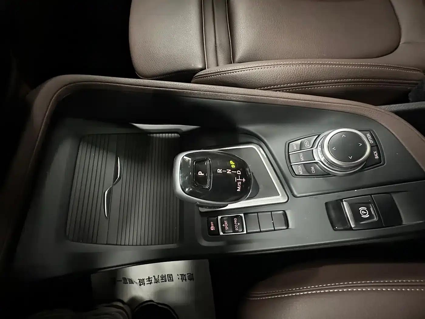 BMW X1 2022 sDrive20Li Fashion Edition — миниатюра 23