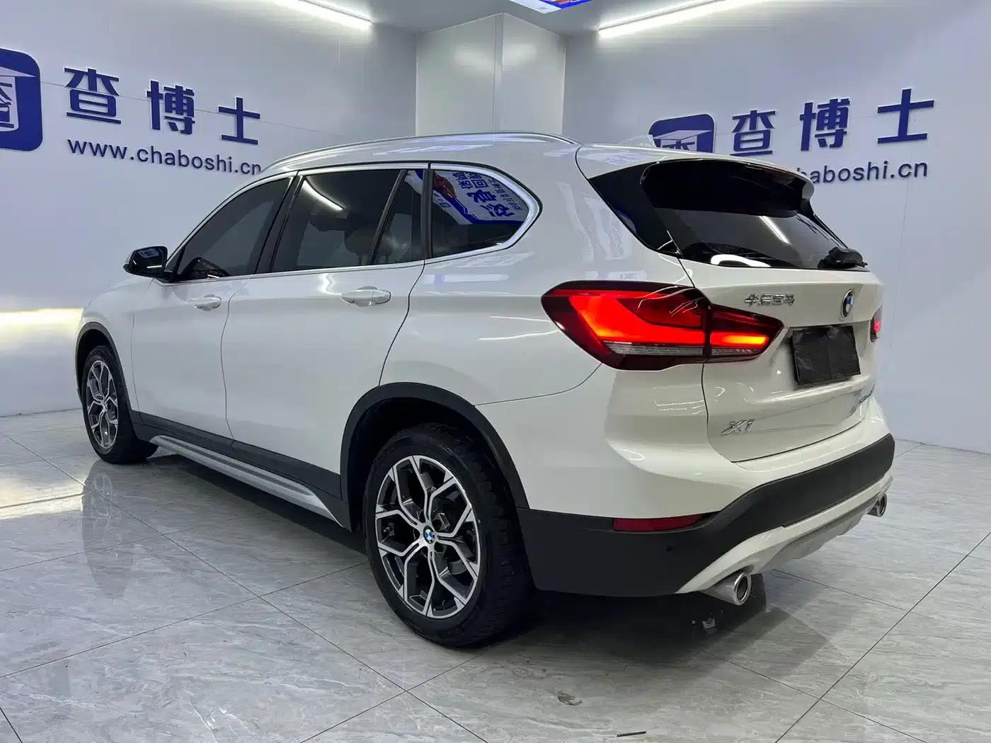 BMW X1 2022 sDrive20Li Fashion Edition — миниатюра 13