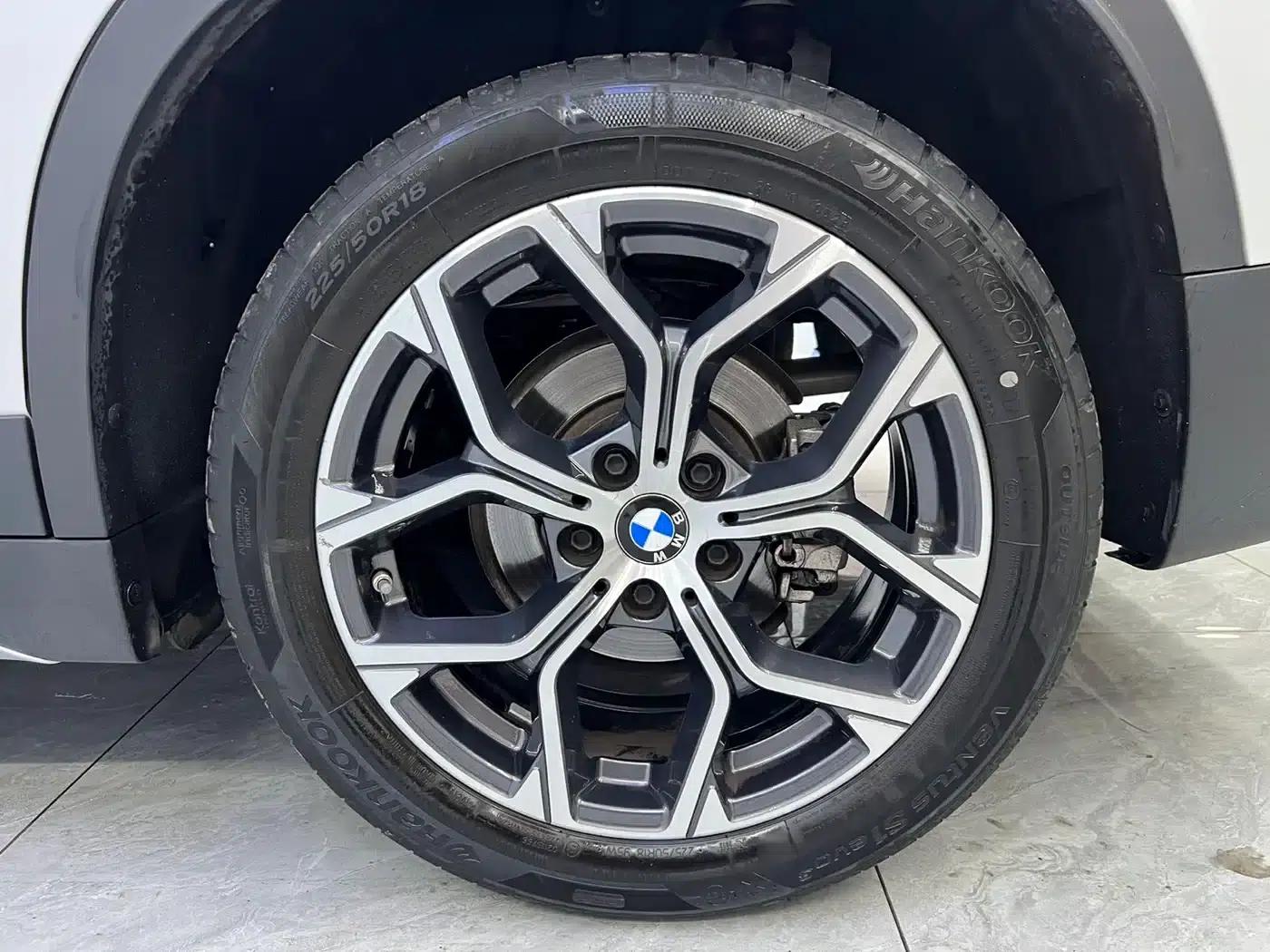 BMW X1 2022 sDrive20Li Fashion Edition — миниатюра 18