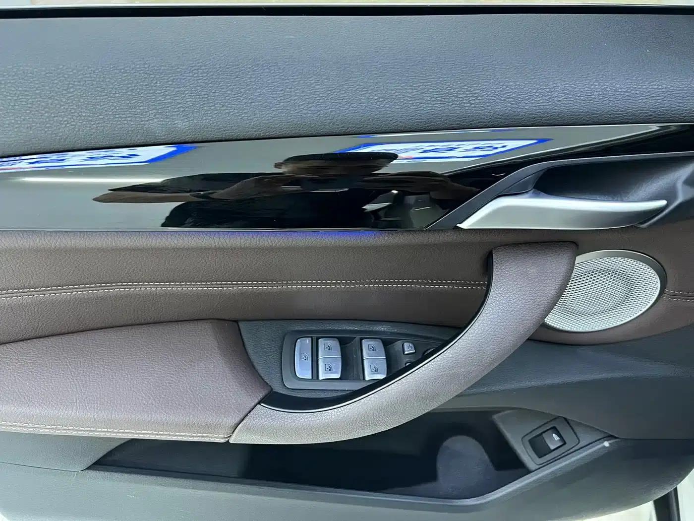 BMW X1 2022 sDrive20Li Fashion Edition — миниатюра 4