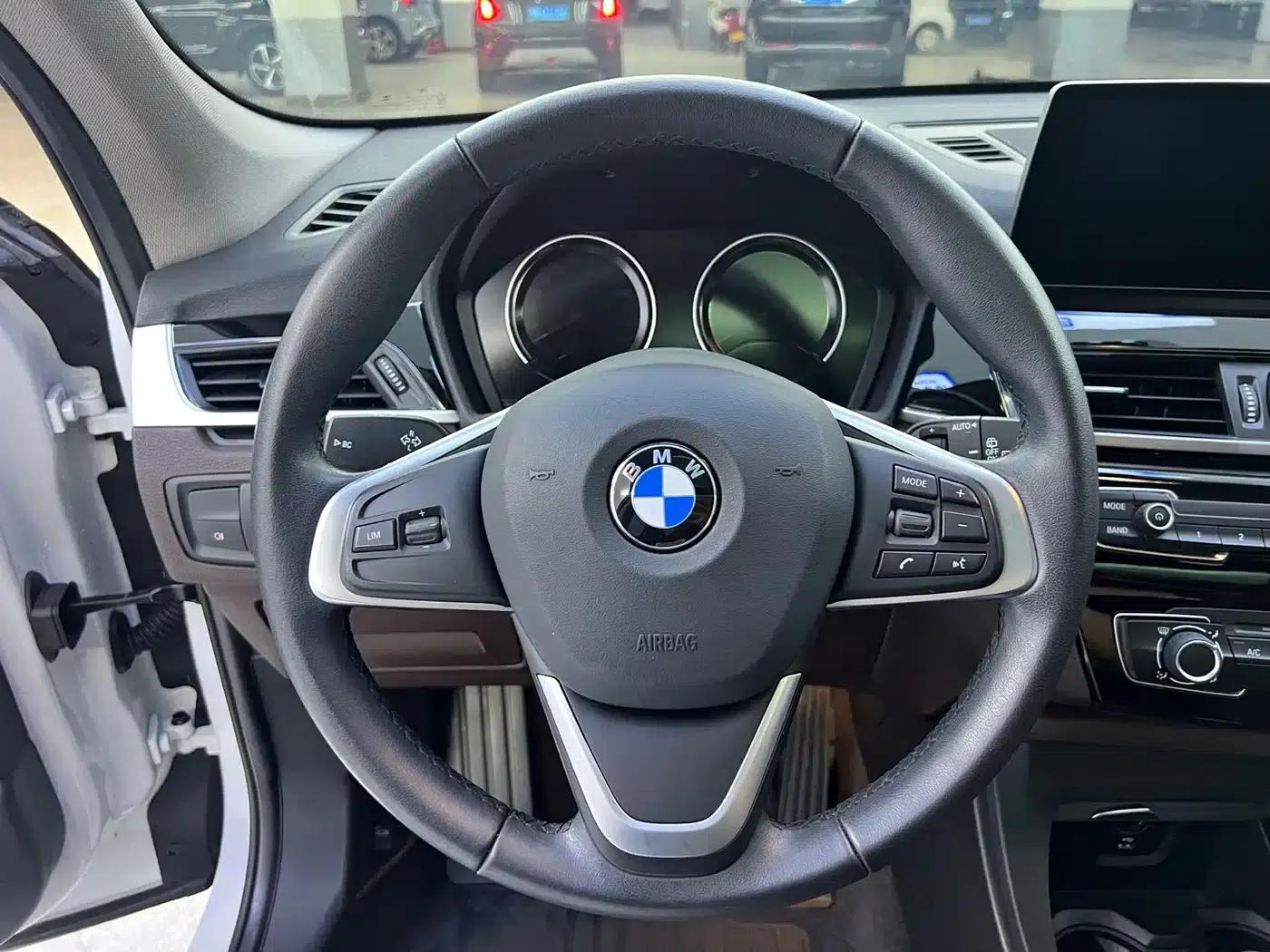BMW X1 2022 sDrive20Li Fashion Edition — миниатюра 7