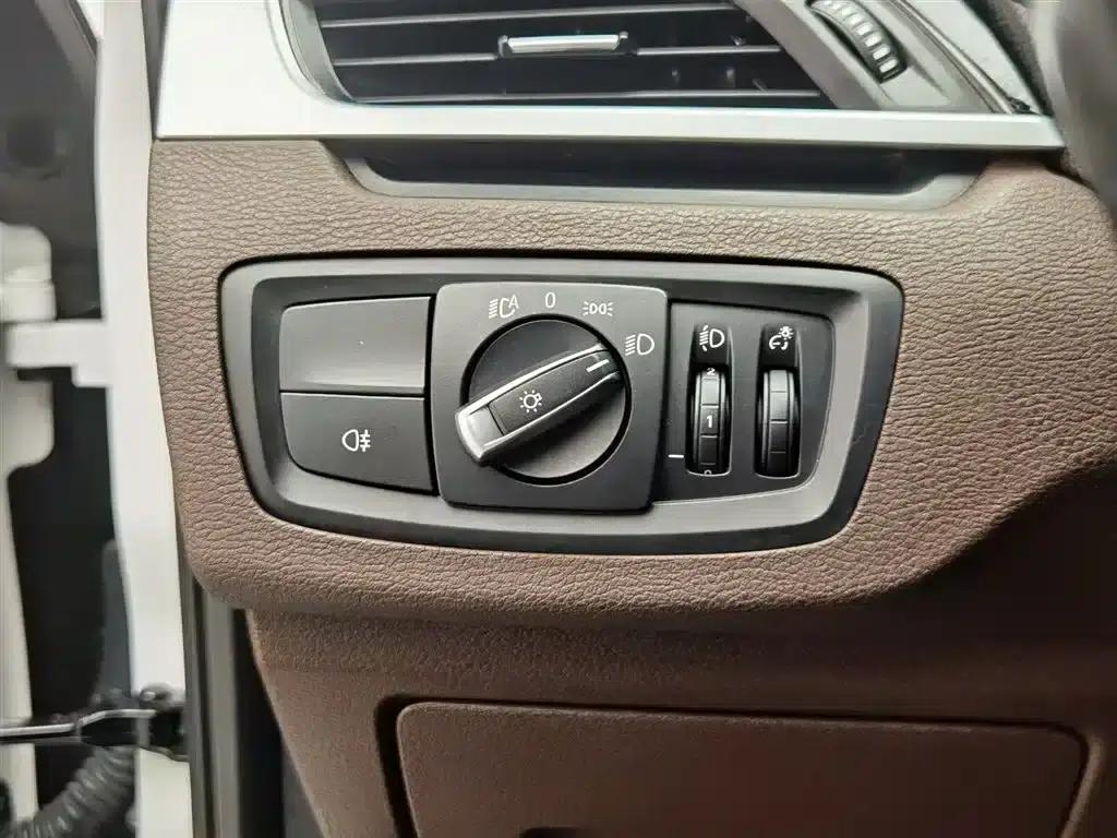 BMW X1 2021 sDrive20Li Premium — миниатюра 21