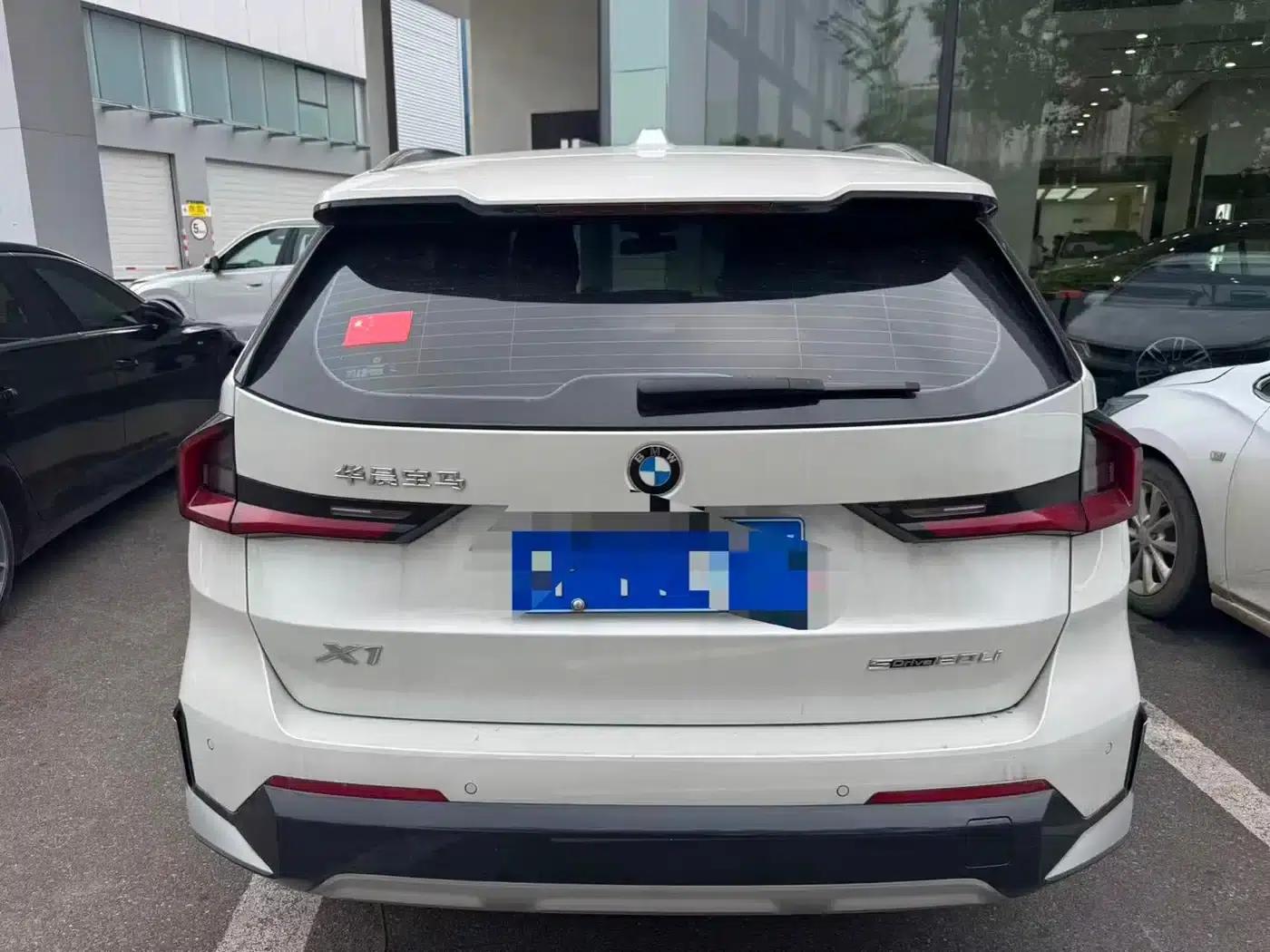 2023 BMW X1 sDrive20Li X Design Package — миниатюра 2