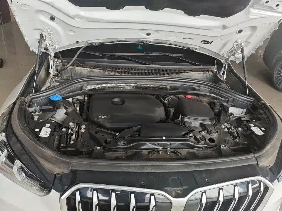 2023 BMW X1 sDrive20Li X Design Package — миниатюра 11
