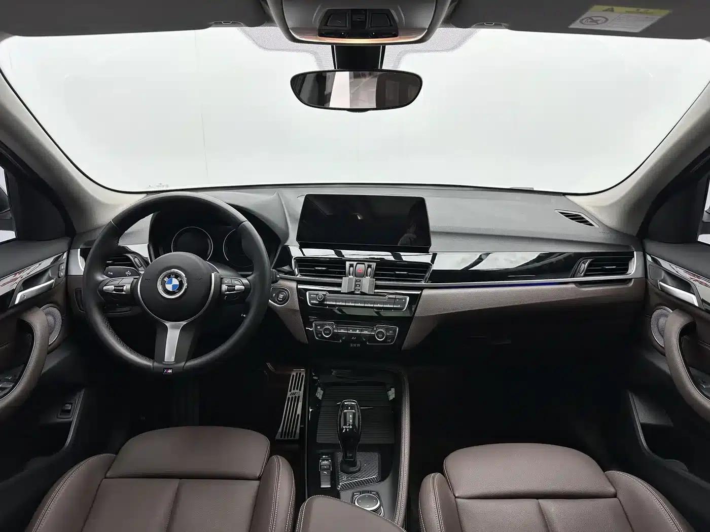 BMW X1 2022 sDrive20Li Premium — миниатюра 7