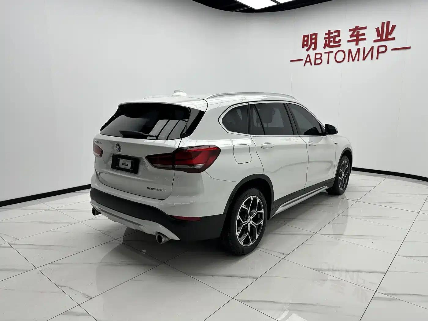 BMW X1 2022 sDrive20Li Premium — миниатюра 9
