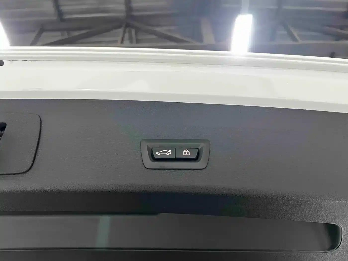 BMW X1 2022 sDrive20Li Premium — миниатюра 14