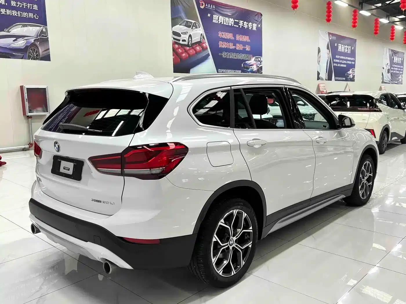 BMW X1 2022 sDrive20Li Premium — миниатюра 6