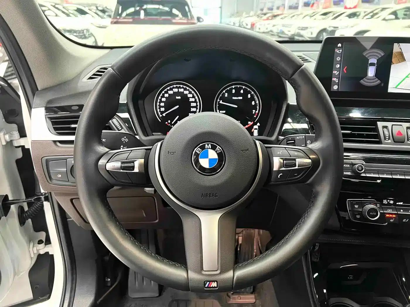 BMW X1 2022 sDrive20Li Premium — миниатюра 7