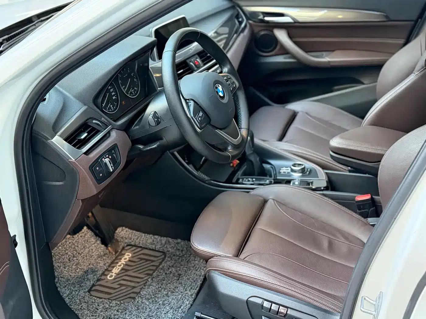 BMW X1 2018 xDrive20Li Premium — миниатюра 4