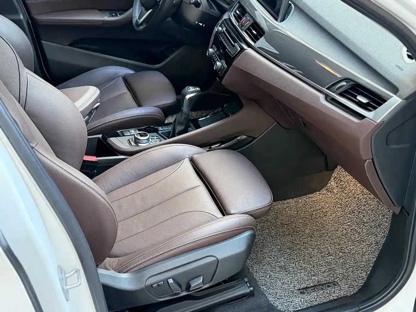 BMW X1 2018 xDrive20Li Premium — миниатюра 7
