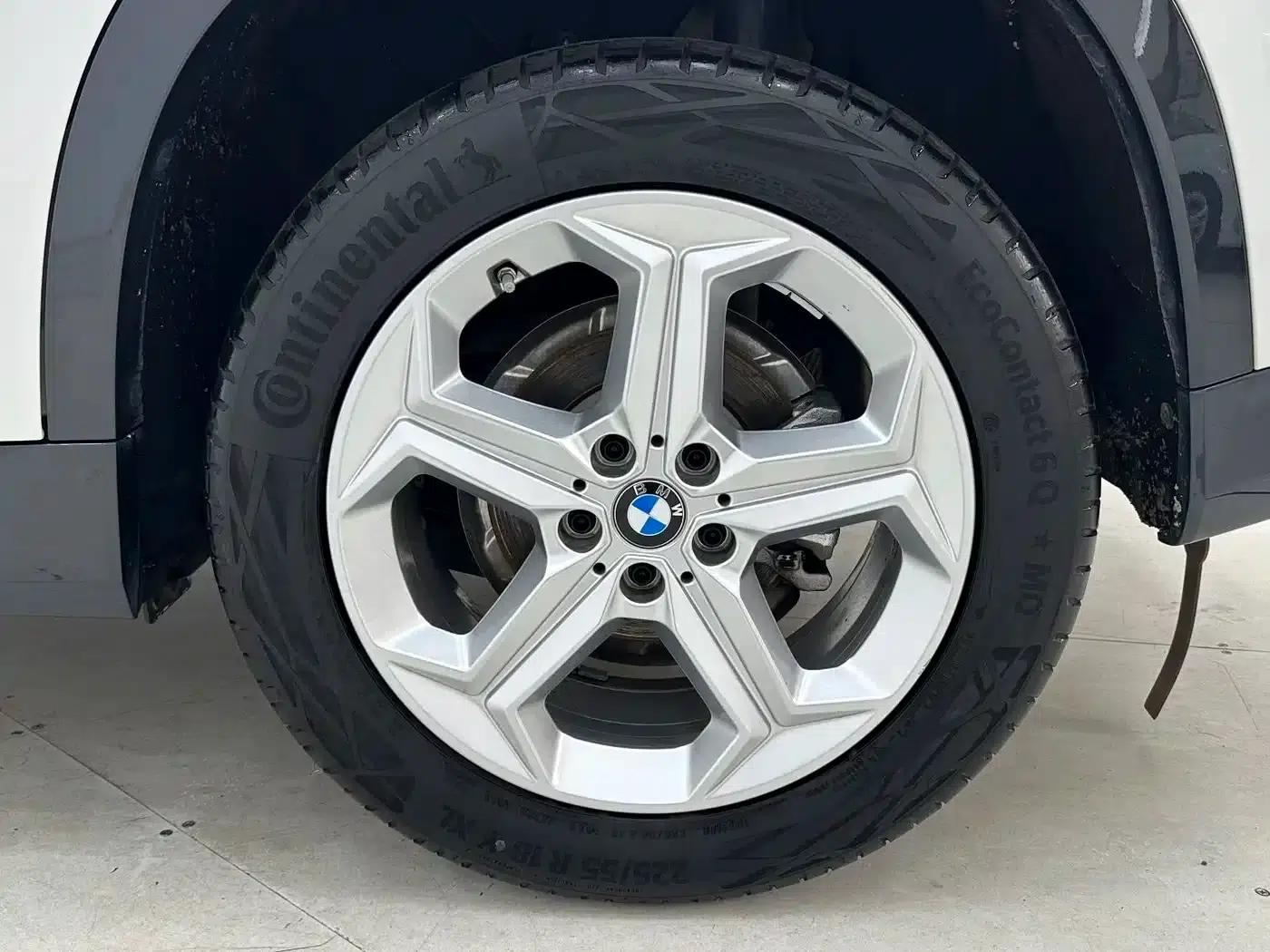 BMW X1 2024 sDrive20Li X Design Package — миниатюра 17