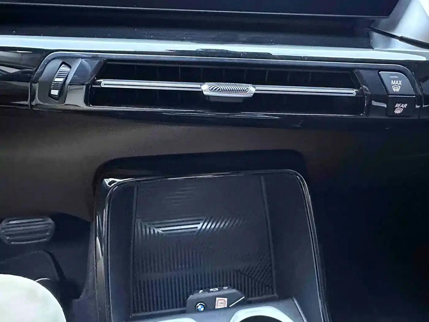 2023 BMW X1 sDrive20Li X Design Package — миниатюра 13
