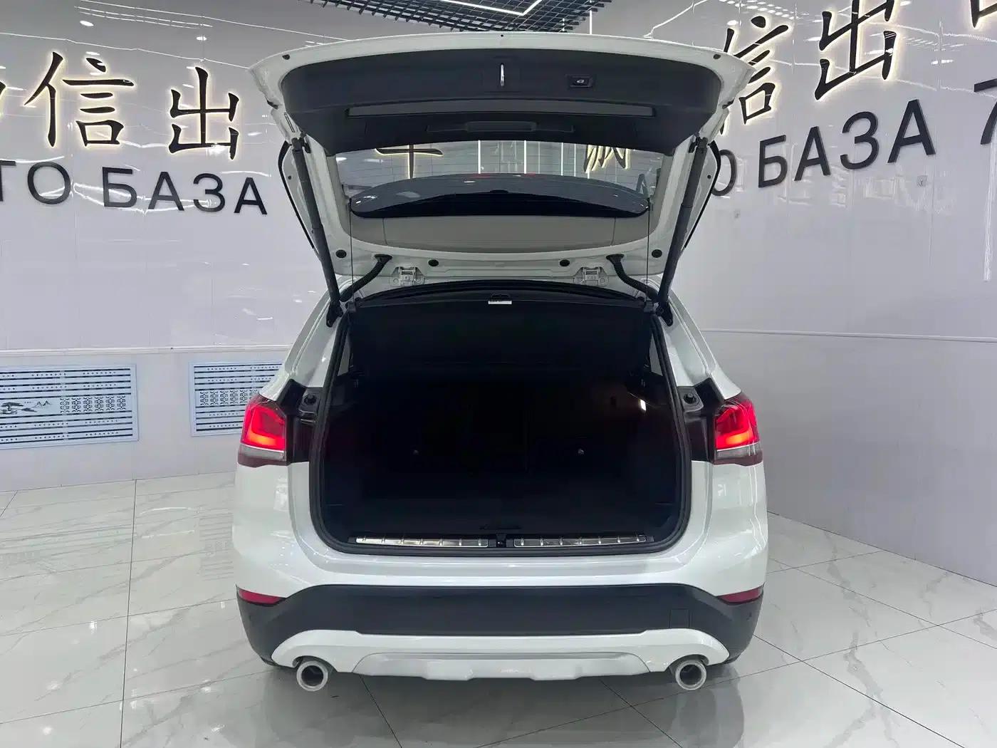 BMW X1 2021 sDrive20Li Premium — миниатюра 17