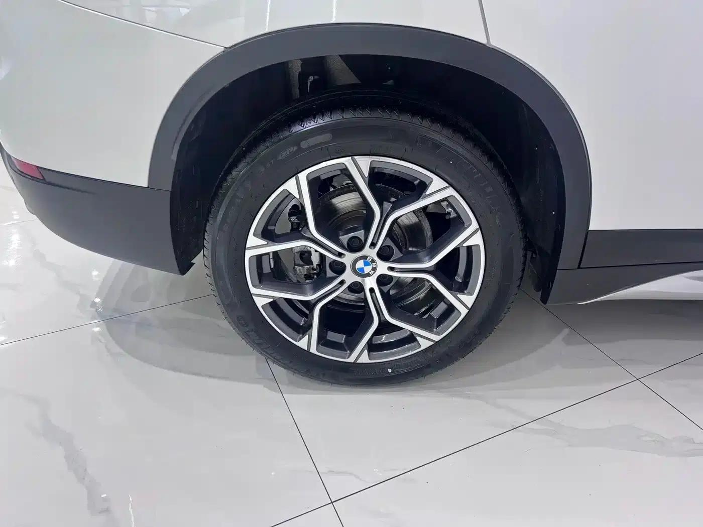 BMW X1 2021 sDrive20Li Premium — миниатюра 20