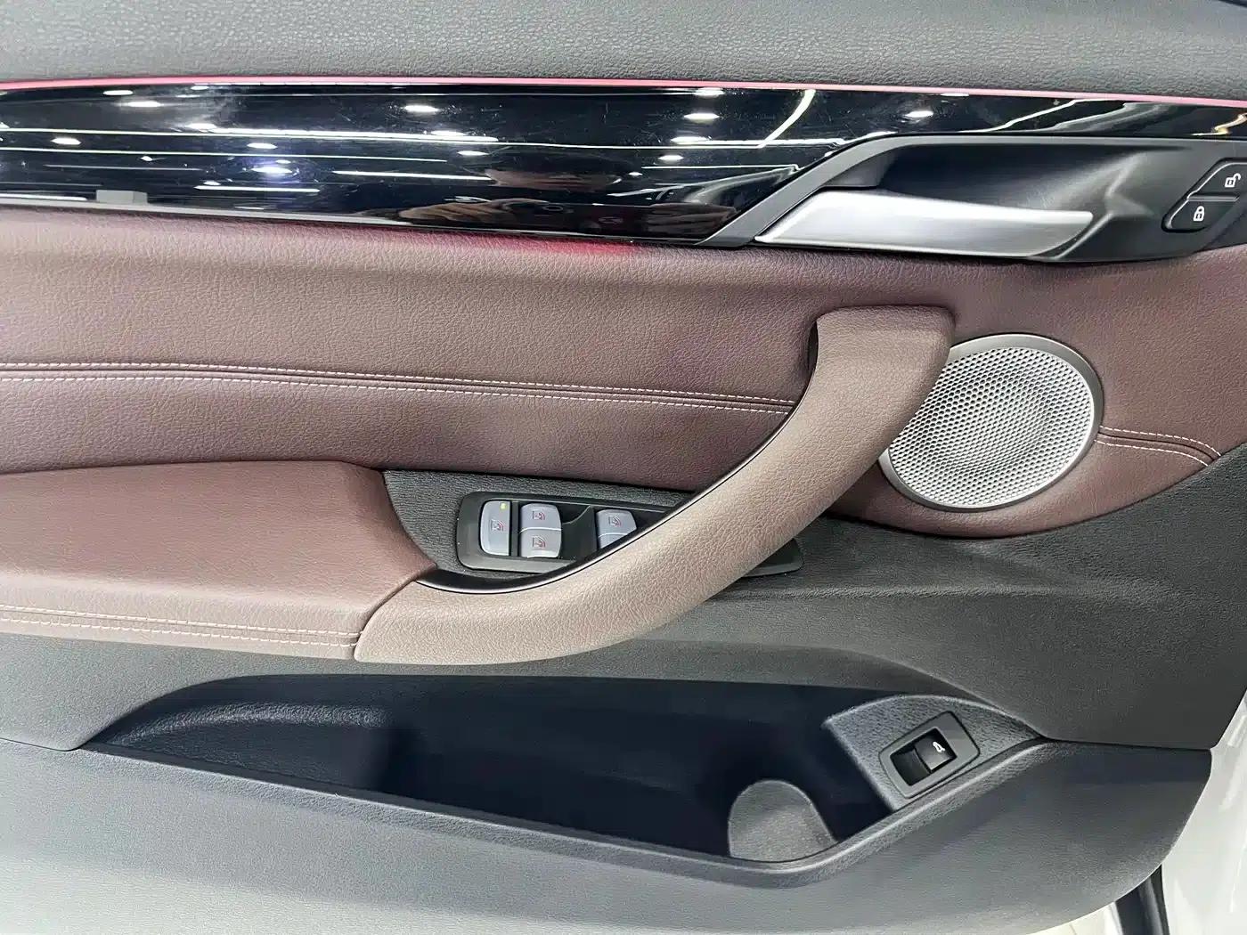 BMW X1 2021 sDrive20Li Premium — миниатюра 8