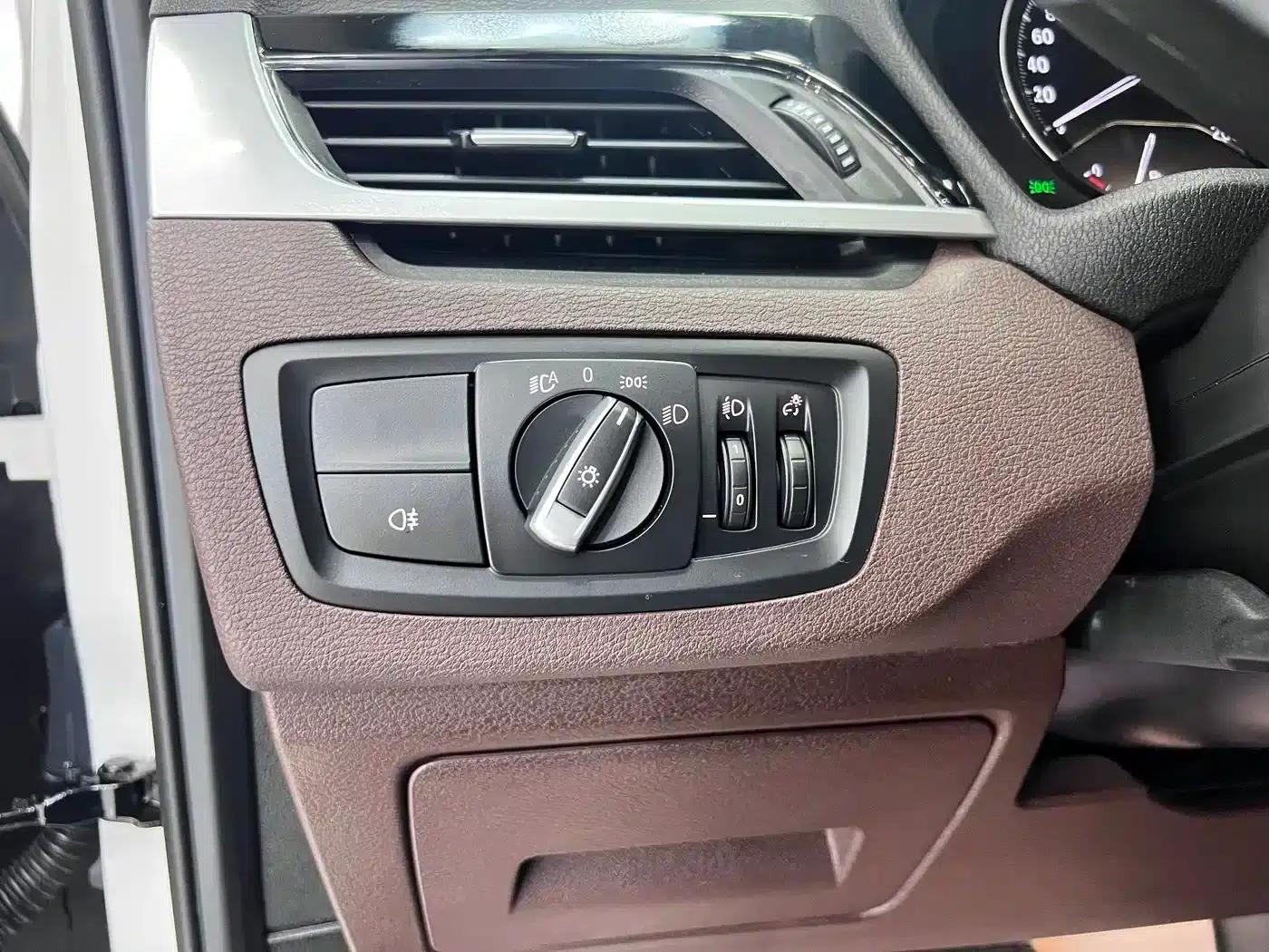 BMW X1 2021 sDrive20Li Premium — миниатюра 9