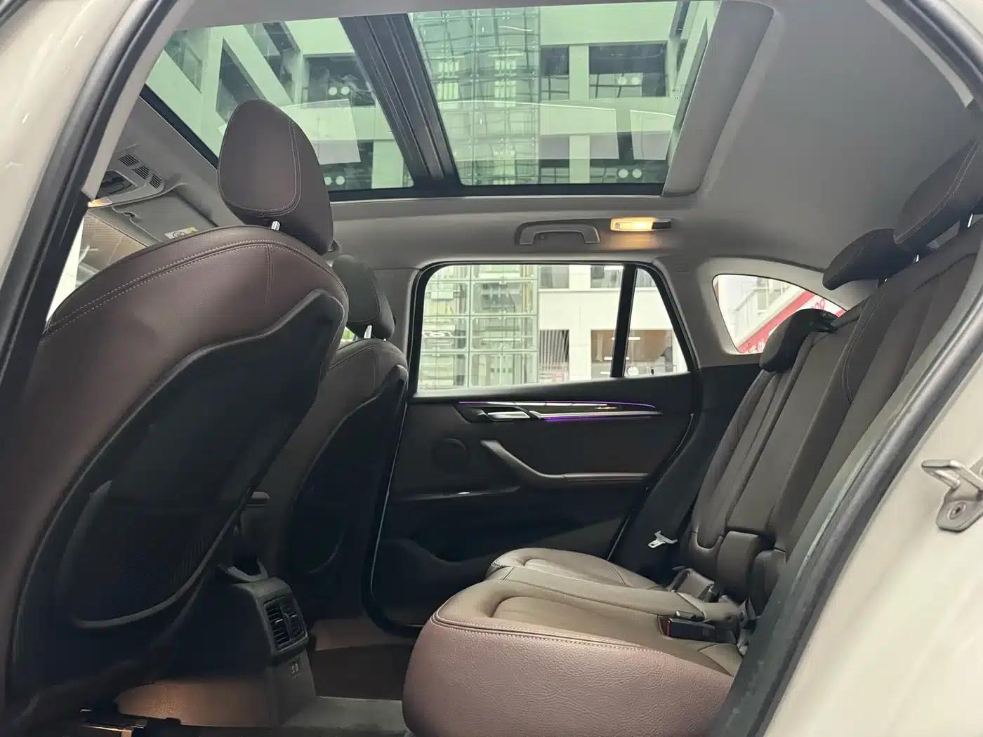 BMW X1 2020 xDrive25Li Premium — миниатюра 15