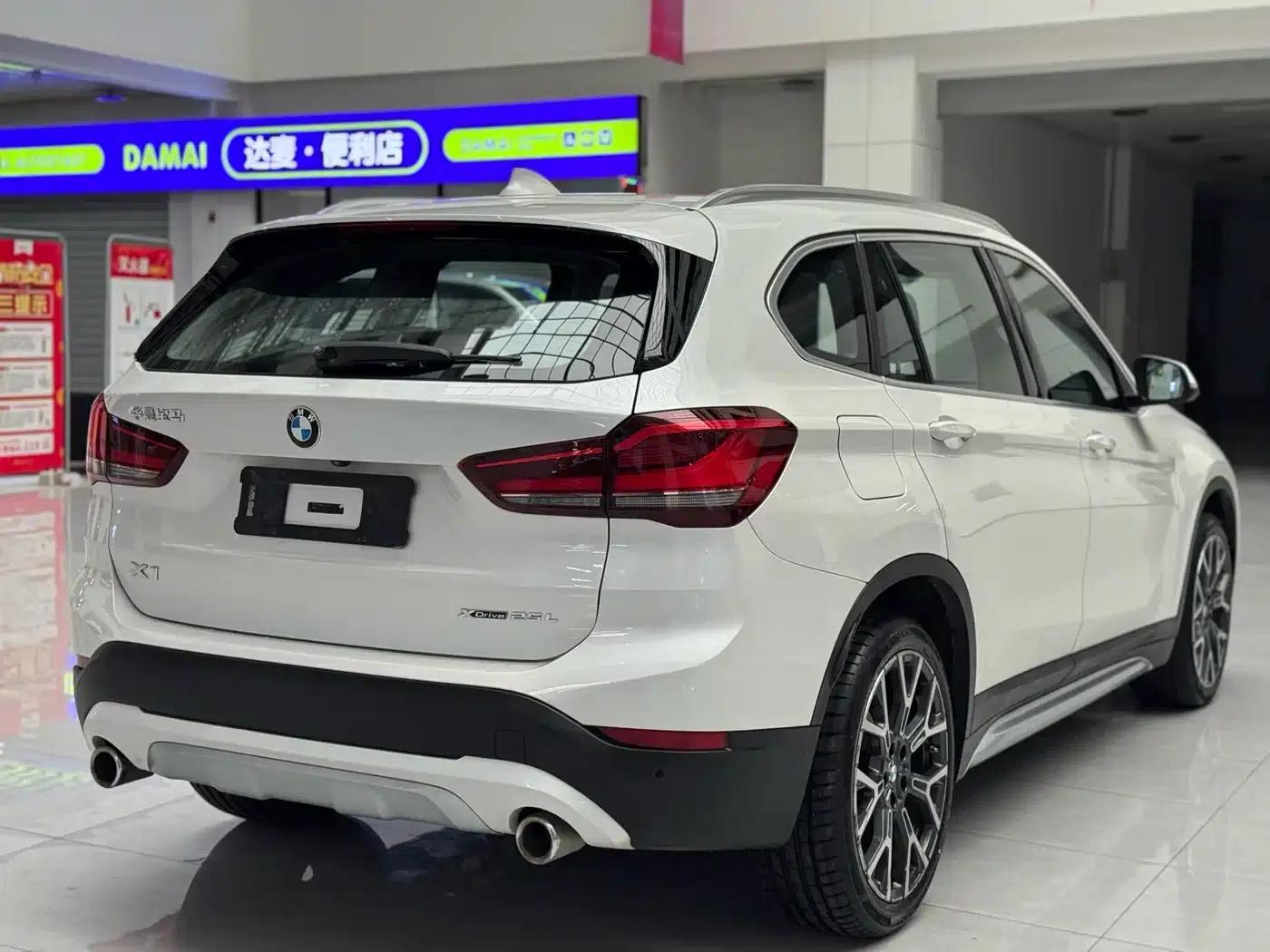 BMW X1 2020 xDrive25Li Premium — миниатюра 4