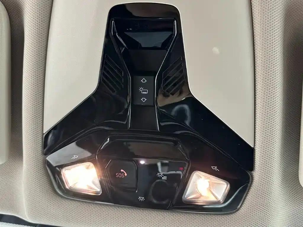 2023 BMW X1 sDrive20Li X Design Package — миниатюра 19