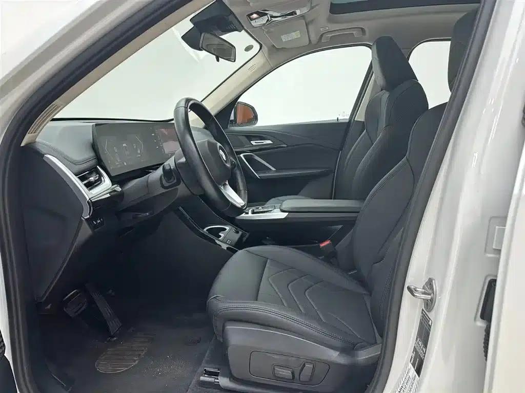 2023 BMW X1 sDrive20Li X Design Package — миниатюра 20