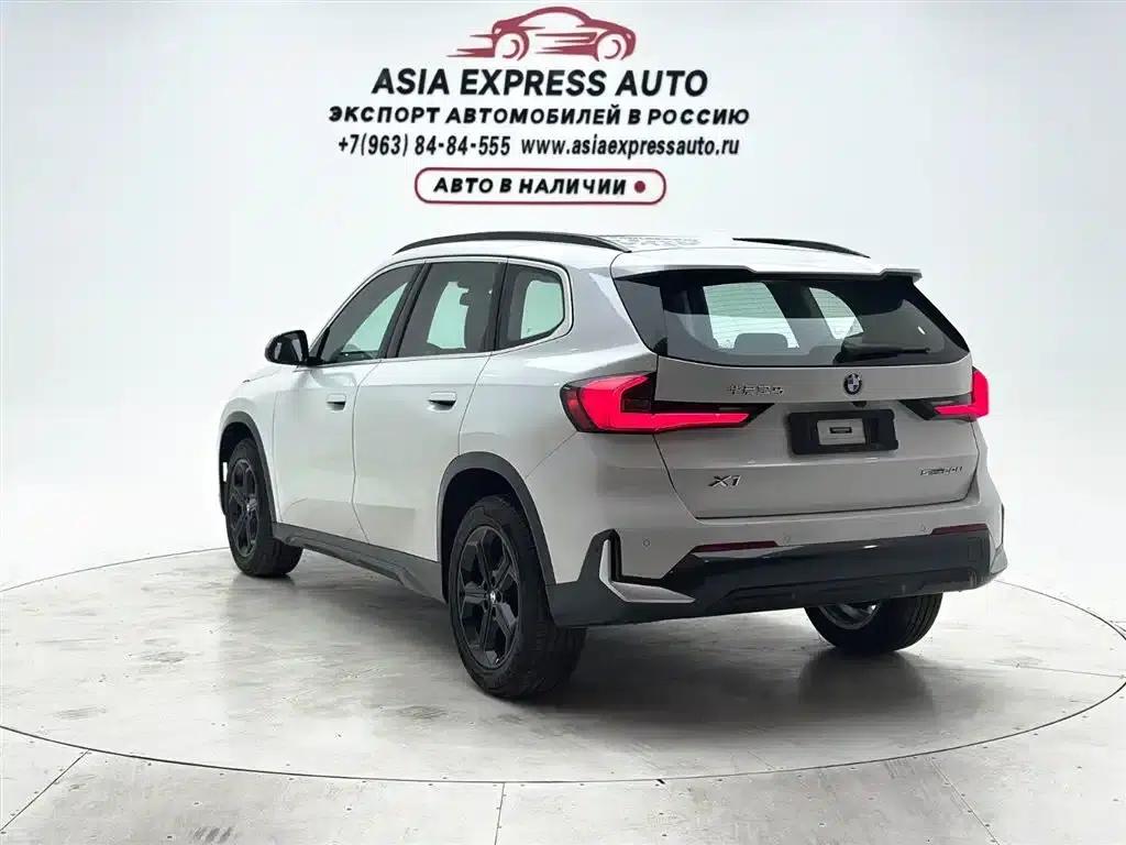 2023 BMW X1 sDrive20Li X Design Package — миниатюра 6