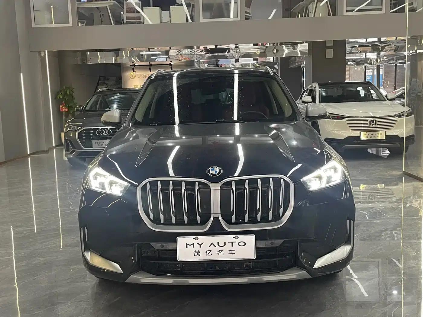 2023 BMW X1 sDrive20Li X Design Package — миниатюра 2