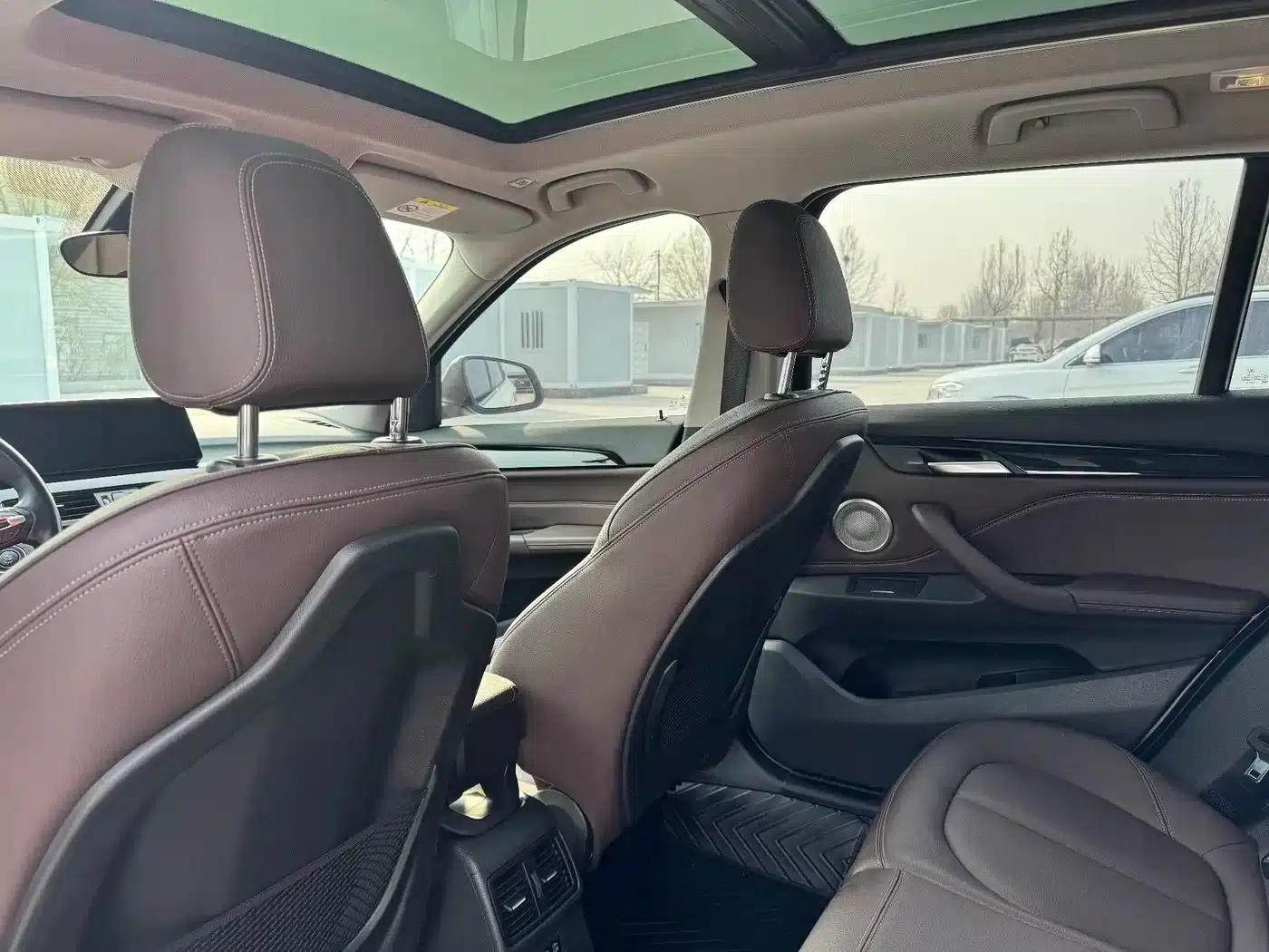 BMW X1 2021 sDrive25Li Leading Edition — миниатюра 7