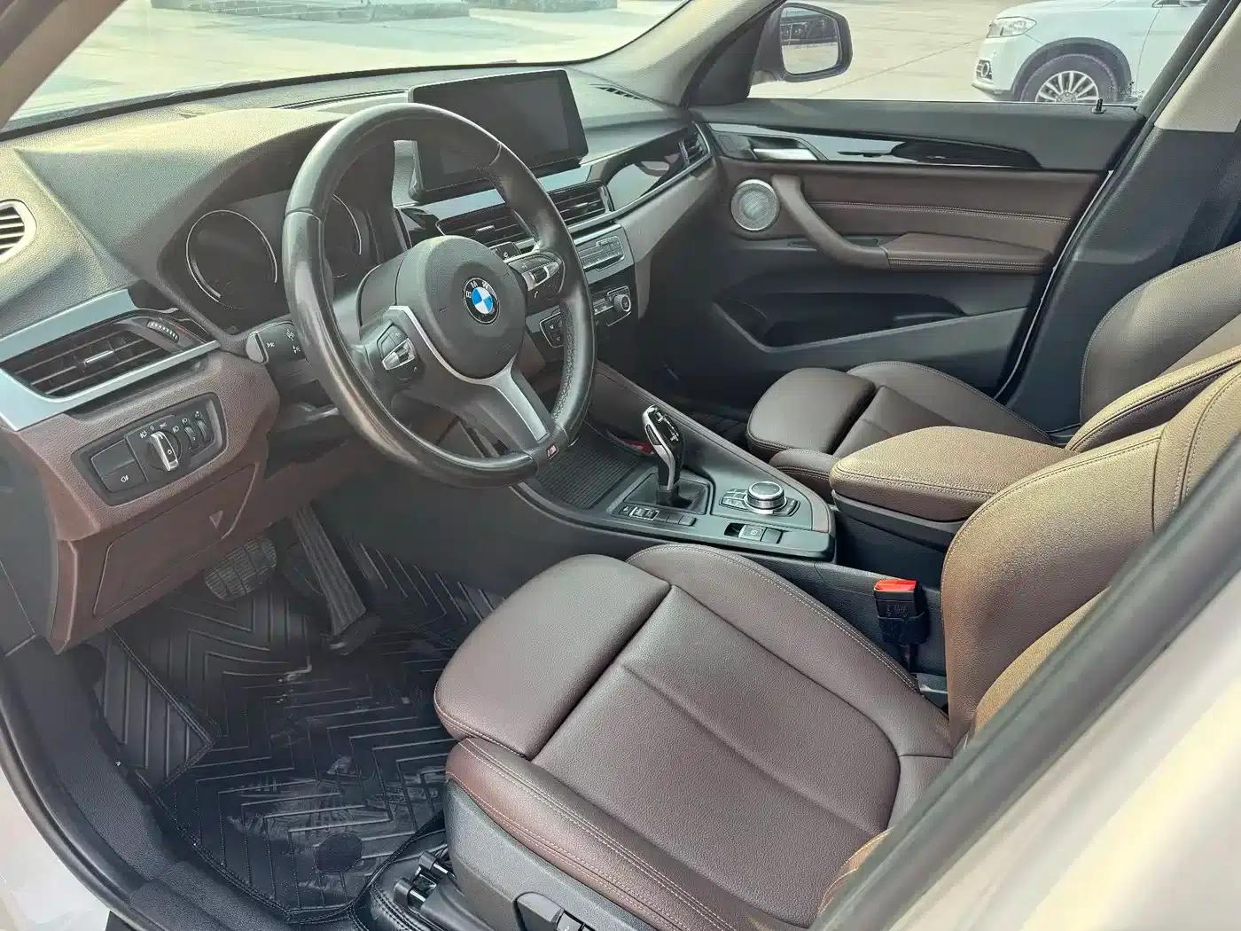 BMW X1 2021 sDrive25Li Leading Edition — миниатюра 9