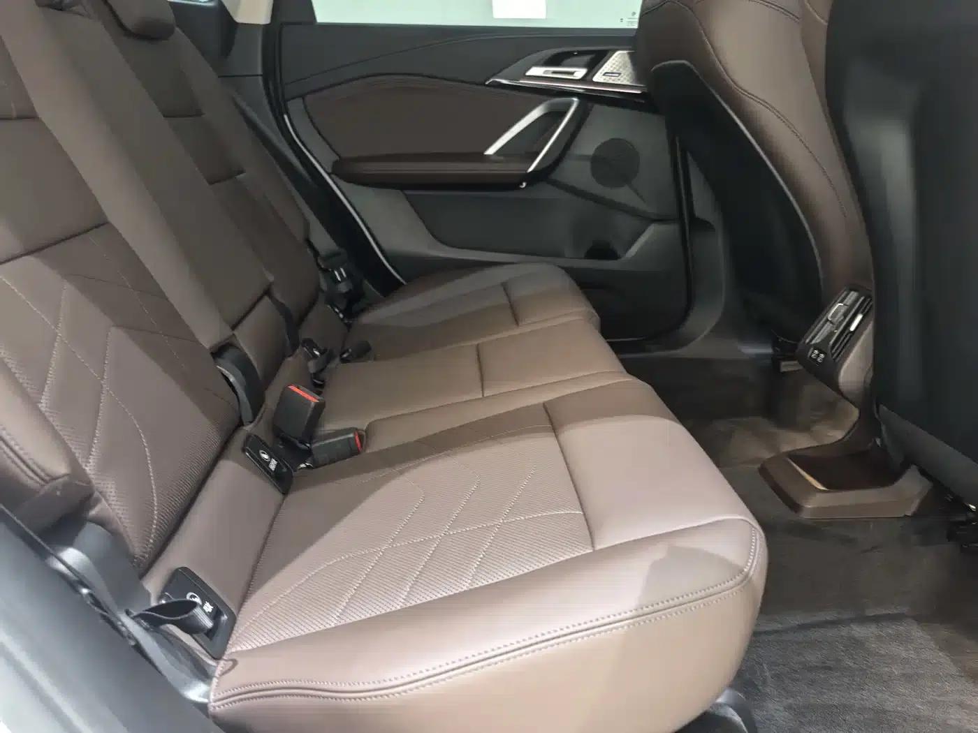 BMW X1 2025 sDrive25Li X Design Package — миниатюра 10