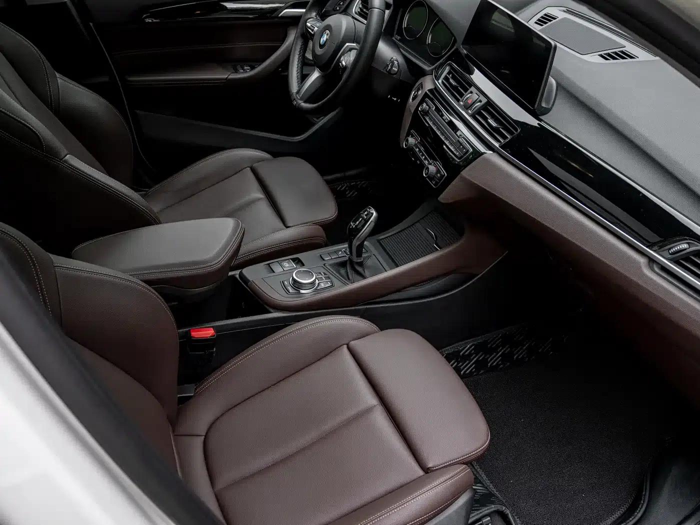 BMW X1 2021 sDrive25Li Leading Edition — миниатюра 12