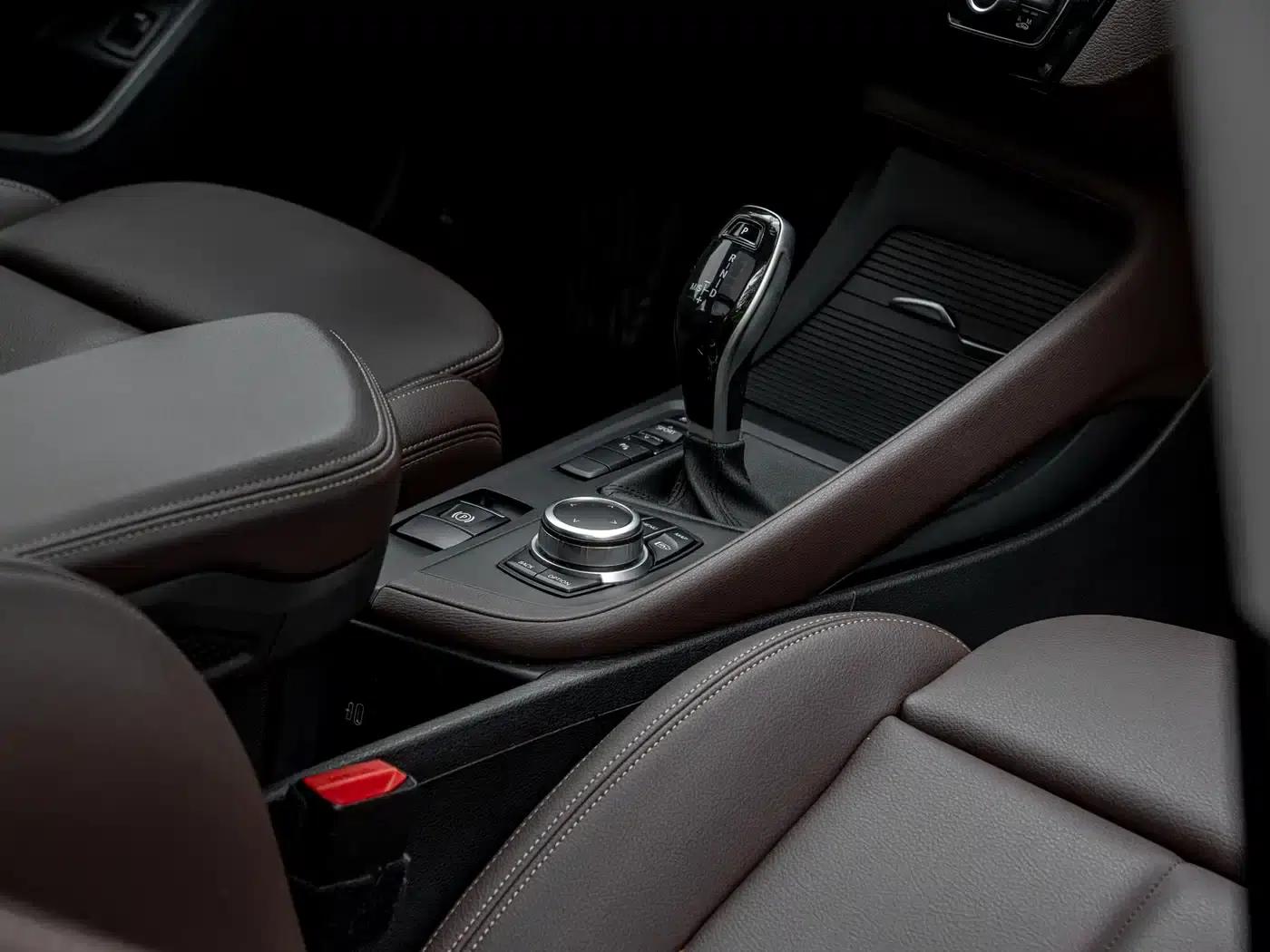 BMW X1 2021 sDrive25Li Leading Edition — миниатюра 15