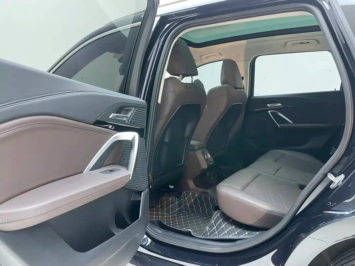 2023 BMW X1 sDrive20Li X Design Package — миниатюра 16