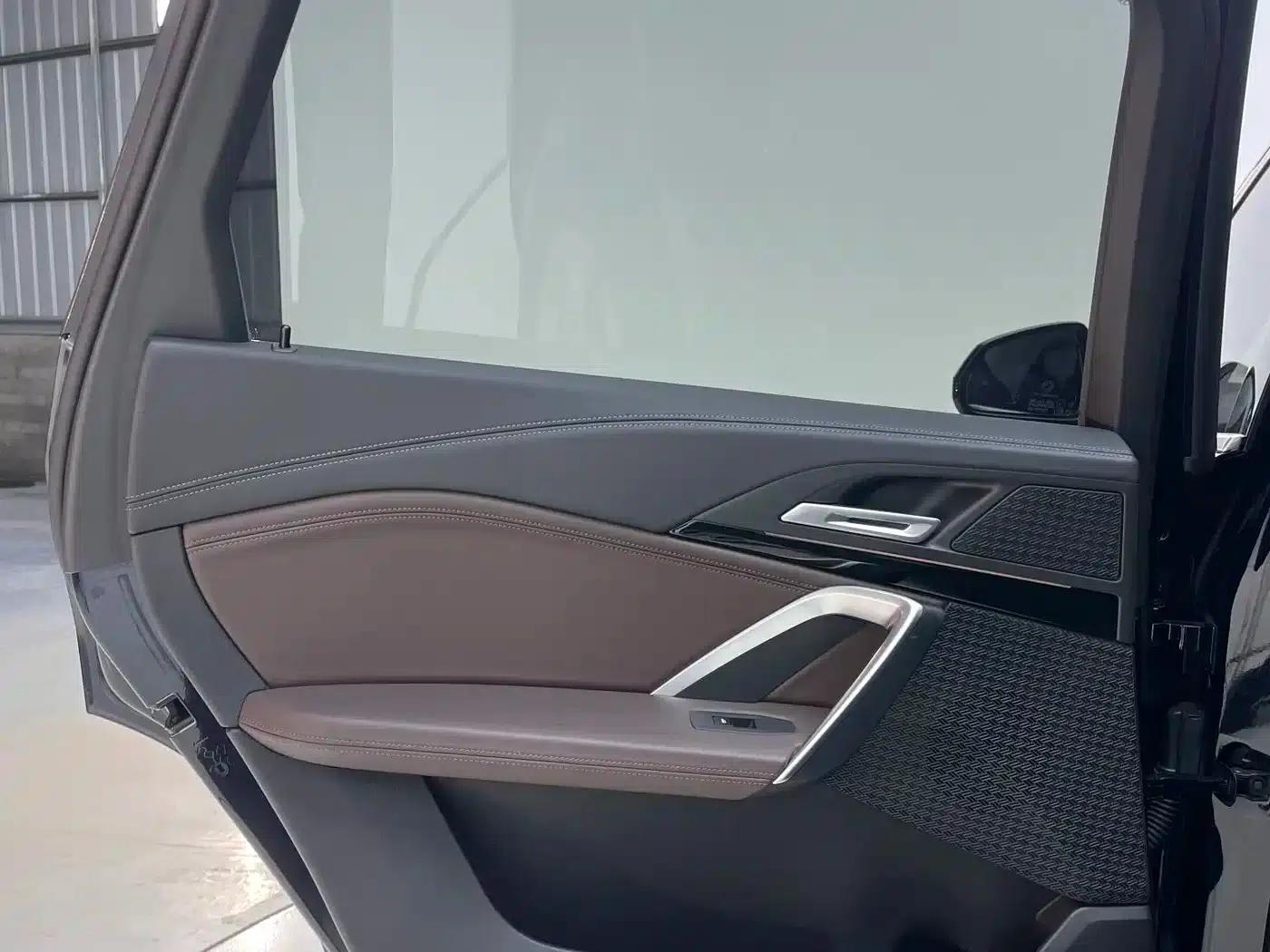 2023 BMW X1 sDrive20Li X Design Package — миниатюра 17