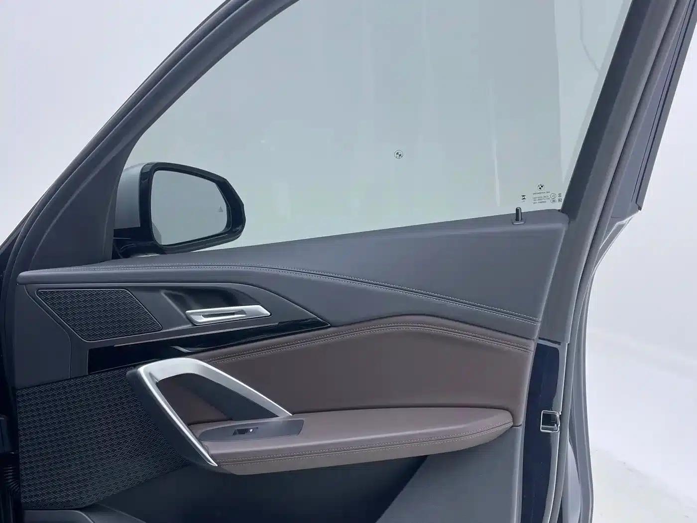 2023 BMW X1 sDrive20Li X Design Package — миниатюра 26