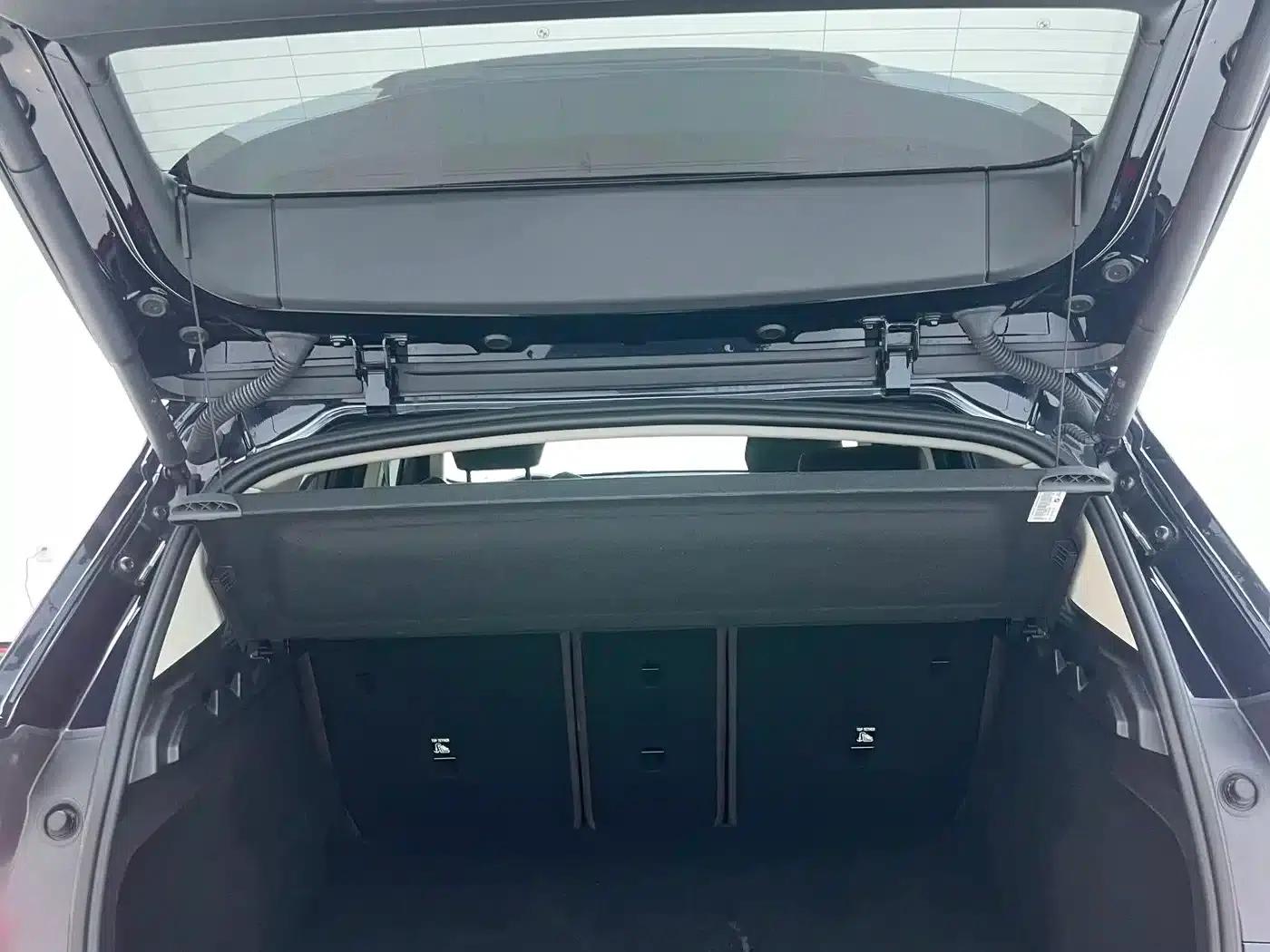 2023 BMW X1 sDrive20Li X Design Package — миниатюра 10