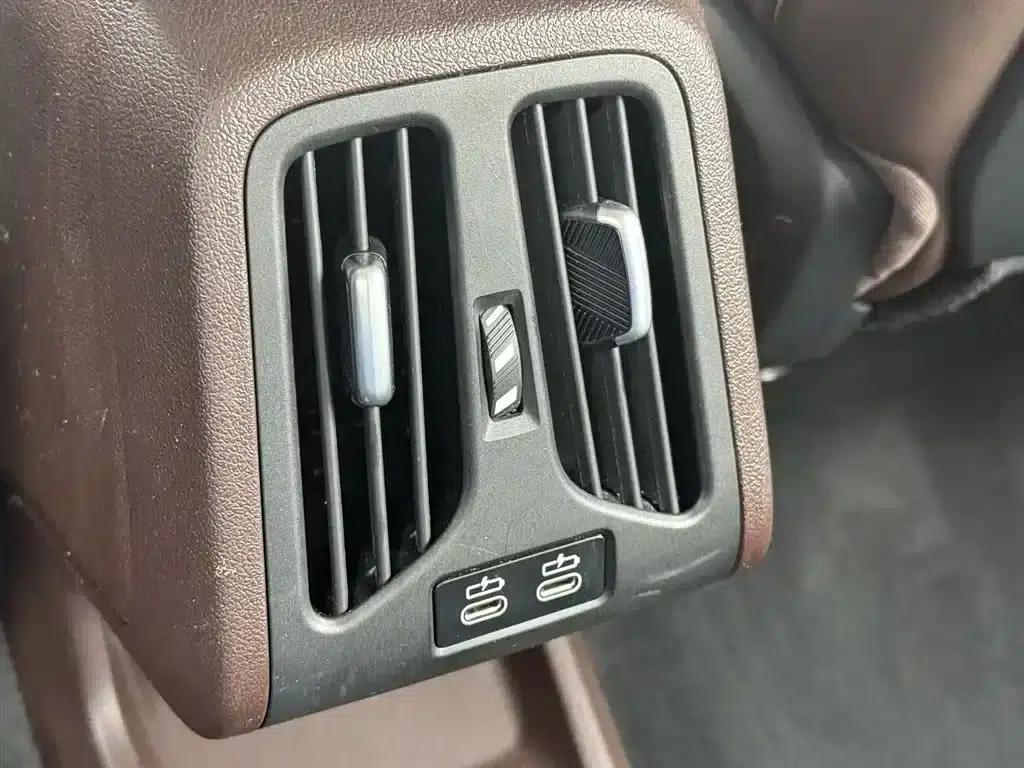 BMW X1 2023 sDrive25Li M Sport Package — миниатюра 12